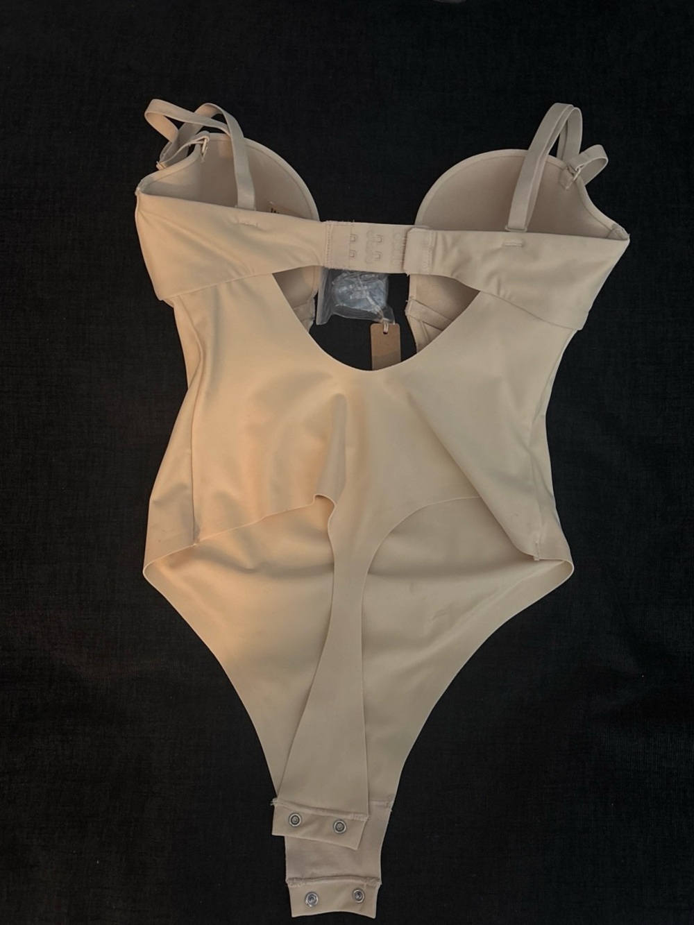 Skims bodysuit in beige - Picture 2 of 2